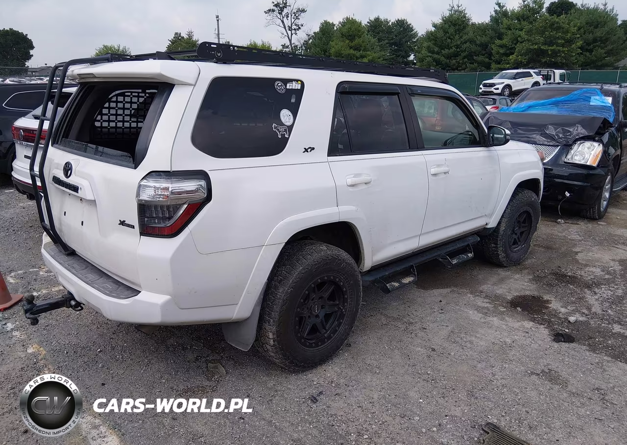 2019 Toyota 4Runner VIN:JTEBU5JR4K5666853 - 4