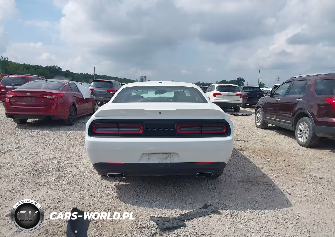 2021 Dodge Challenger Sxt VIN:2C3CDZAG5MH627073 - 17