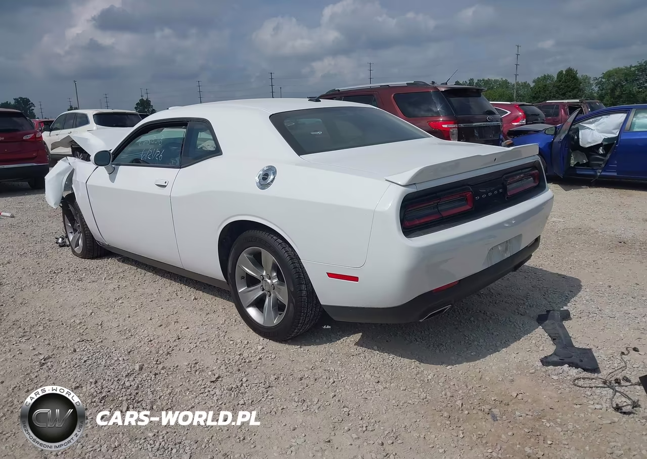 2021 Dodge Challenger Sxt VIN:2C3CDZAG5MH627073 - 3