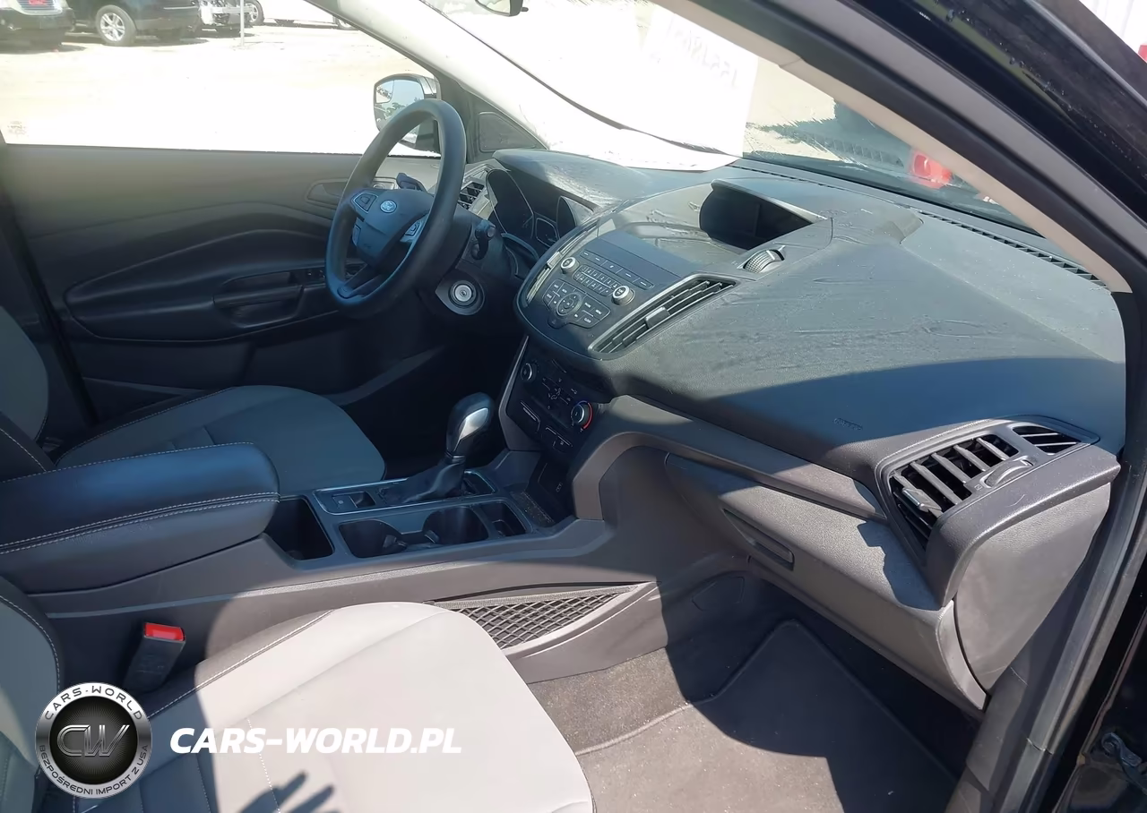 2019 Ford Escape S VIN:1FMCU0F78KUB88960 - 5