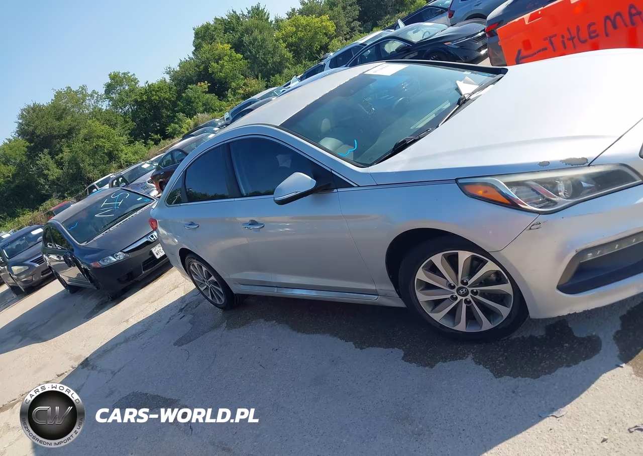 2015 Hyundai Sonata Sport VIN:5NPE34AFXFH064503 - 13