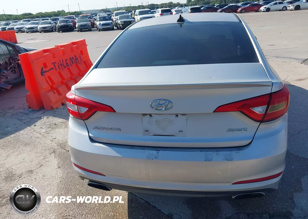 2015 Hyundai Sonata Sport VIN:5NPE34AFXFH064503 - 16