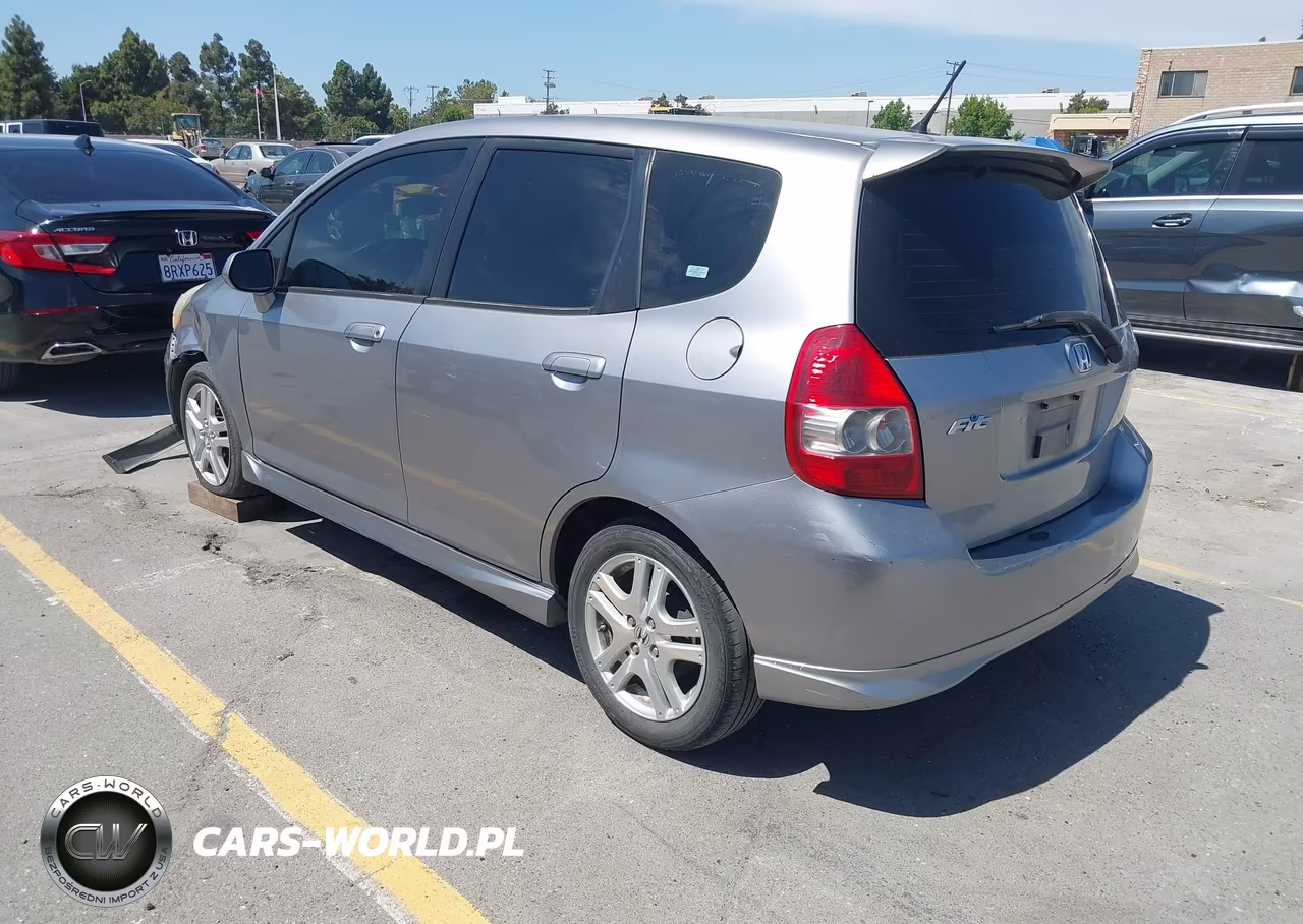 2008 Honda Fit Sport VIN:JHMGD38688S047854 - 3