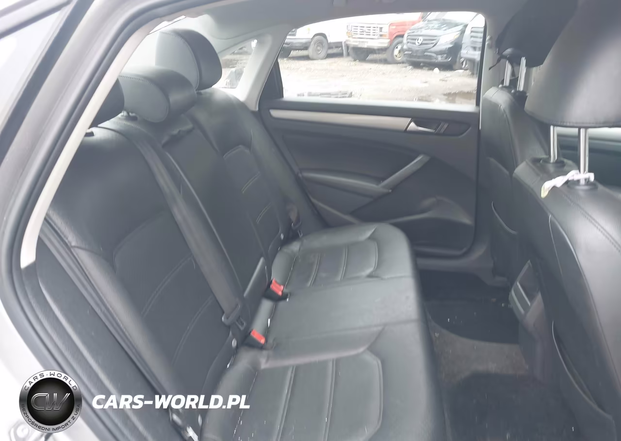 2014 Volkswagen Passat 1.8T Wolfsburg Edition VIN:1VWAT7A37EC067324 - 8