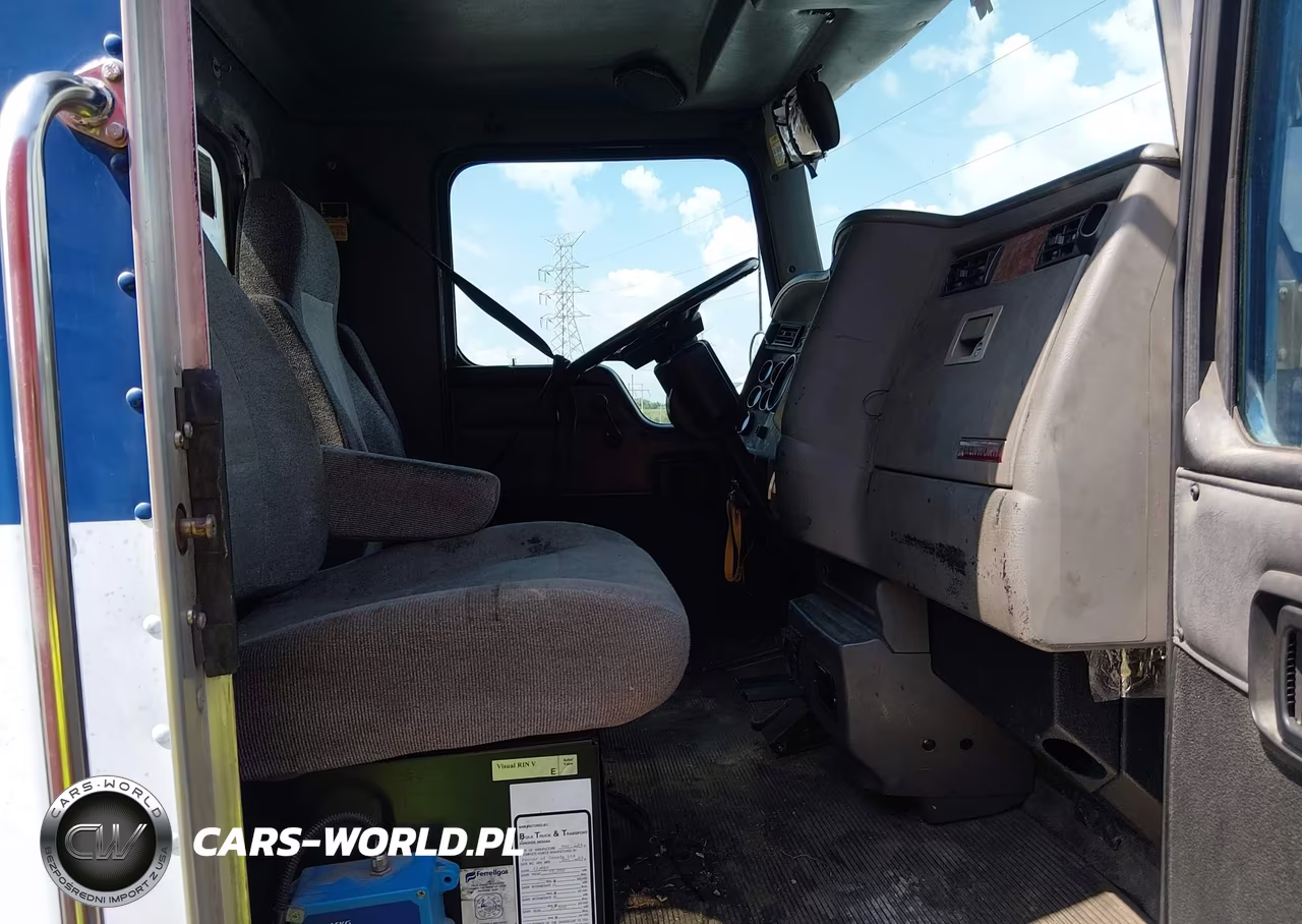2004 Kenworth Construction T300 VIN:2NKMHD7X04M057004 - 7
