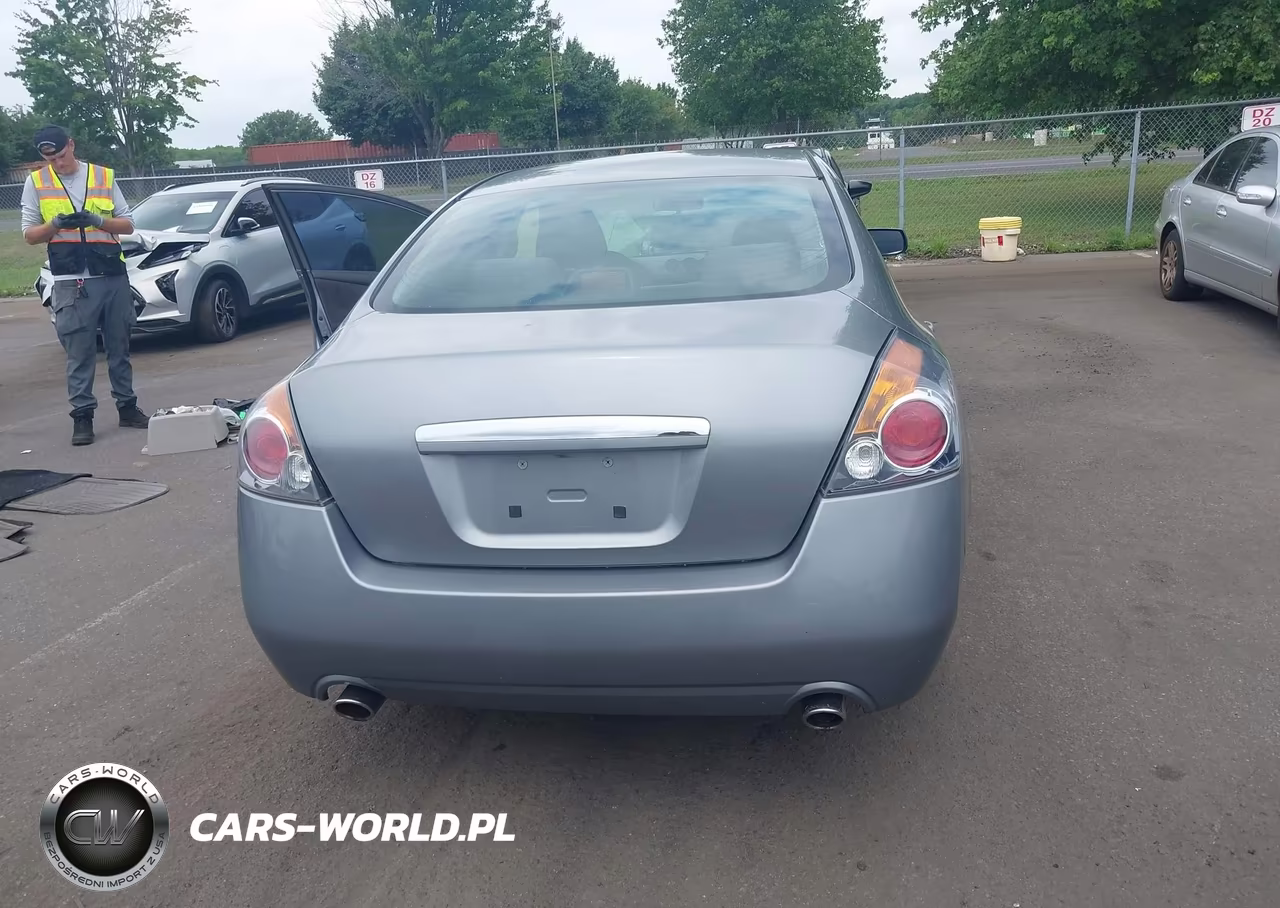 2008 Nissan Altima 2.5 S VIN:1N4AL21EX8N400847 - 16