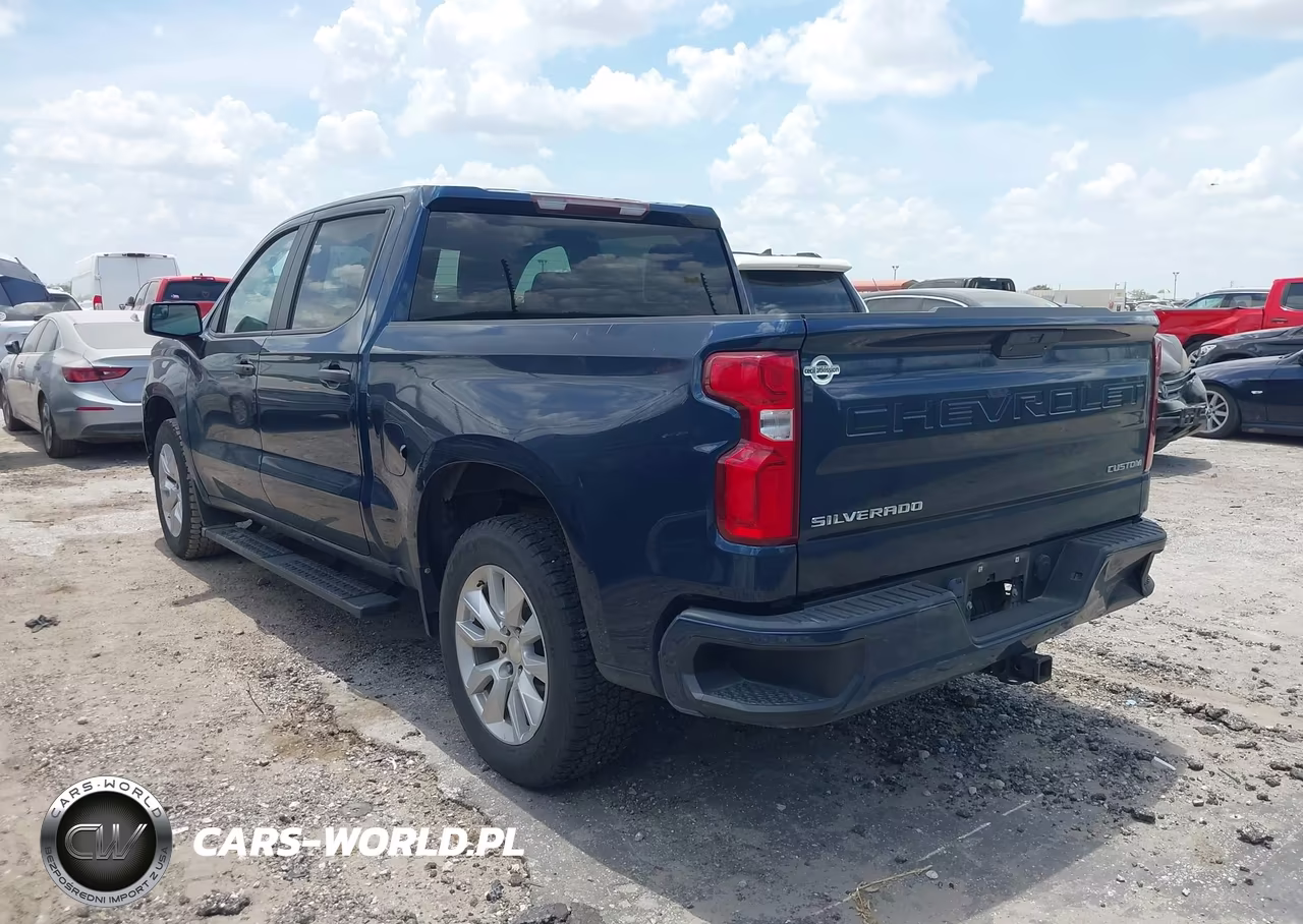 2021 Chevrolet Silverado 1500 2Wd Short Bed Custom VIN:1GCPWBEK5MZ117562 - 3