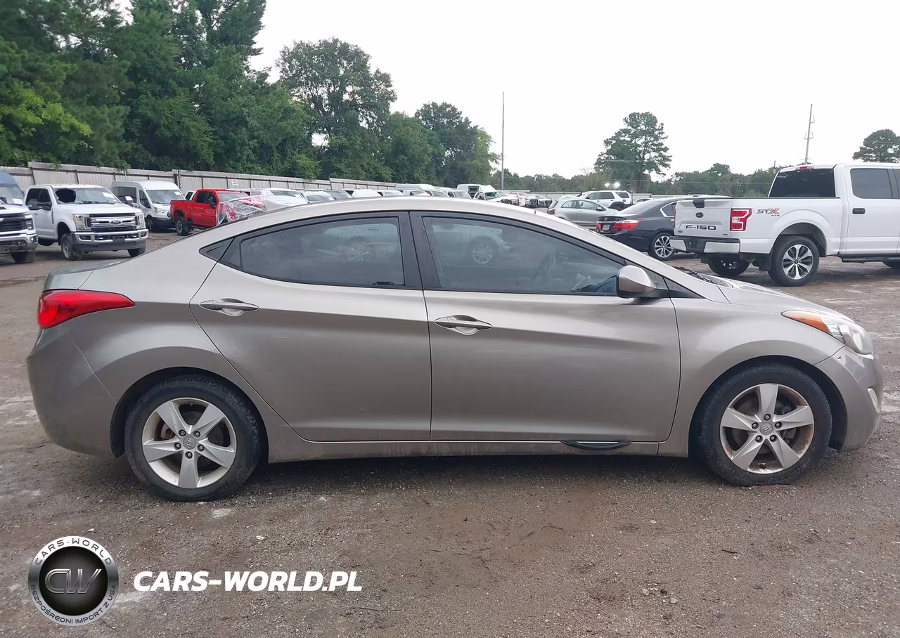 2013 Hyundai Elantra Gls VIN:5NPDH4AEXDH318115 - 17