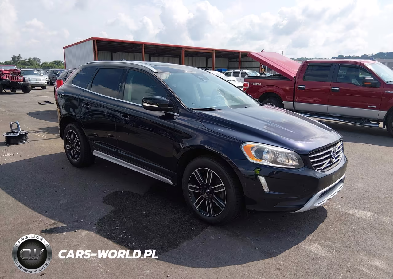2017 Volvo Xc60 T5 Dynamic – zdjęcie 1 z 17