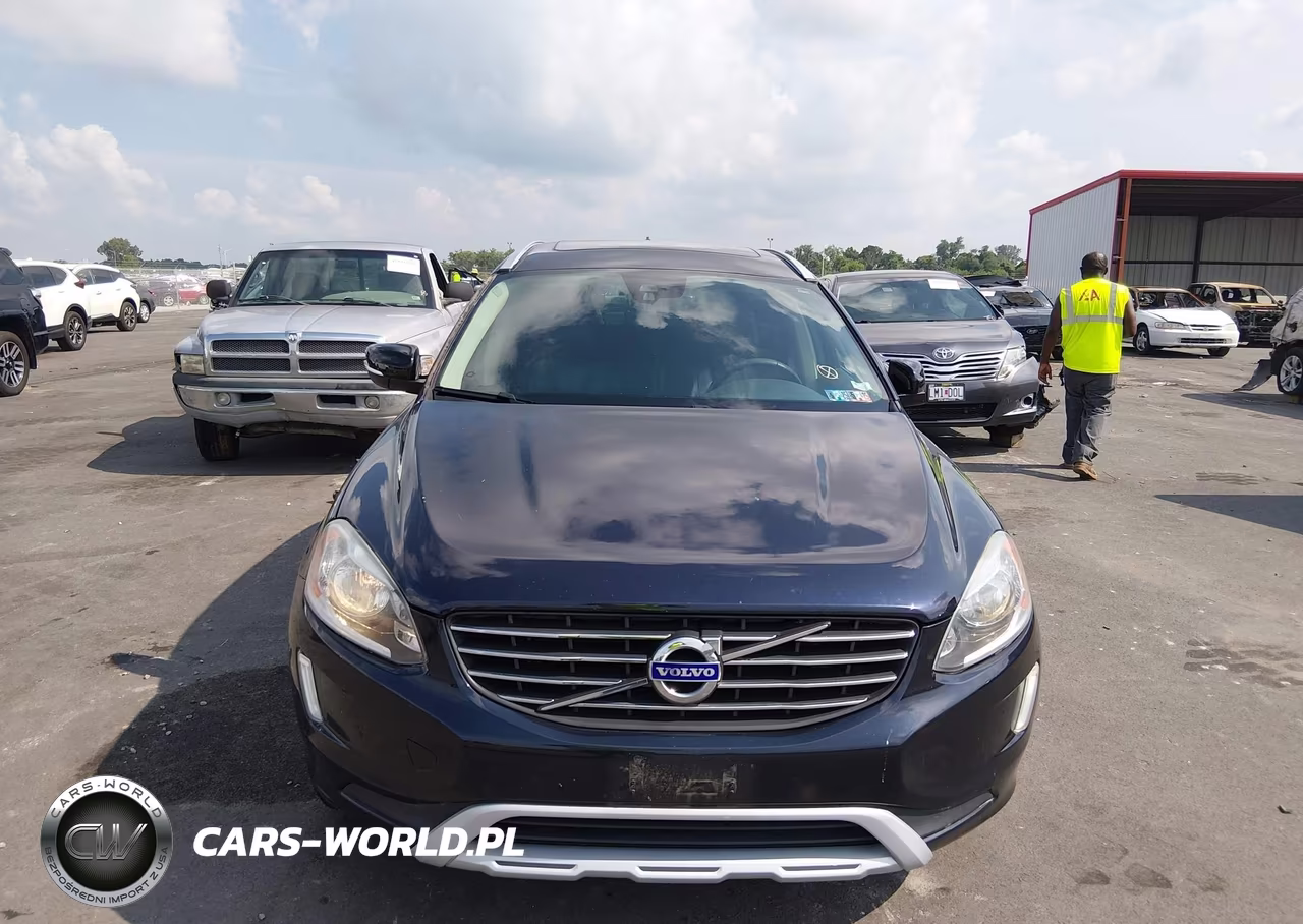 2017 Volvo Xc60 T5 Dynamic VIN:YV440MRR0H2015332 - 13