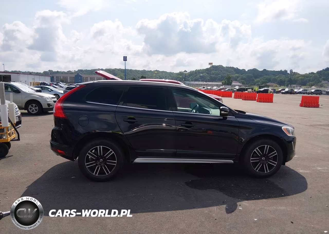 2017 Volvo Xc60 T5 Dynamic VIN:YV440MRR0H2015332 - 14