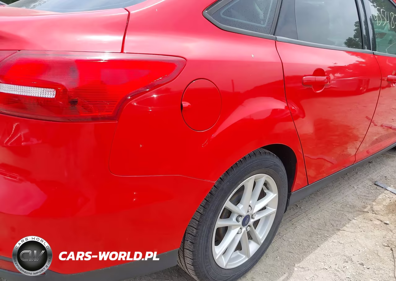 2015 Ford Focus Se VIN:1FADP3F20FL242808 - 6