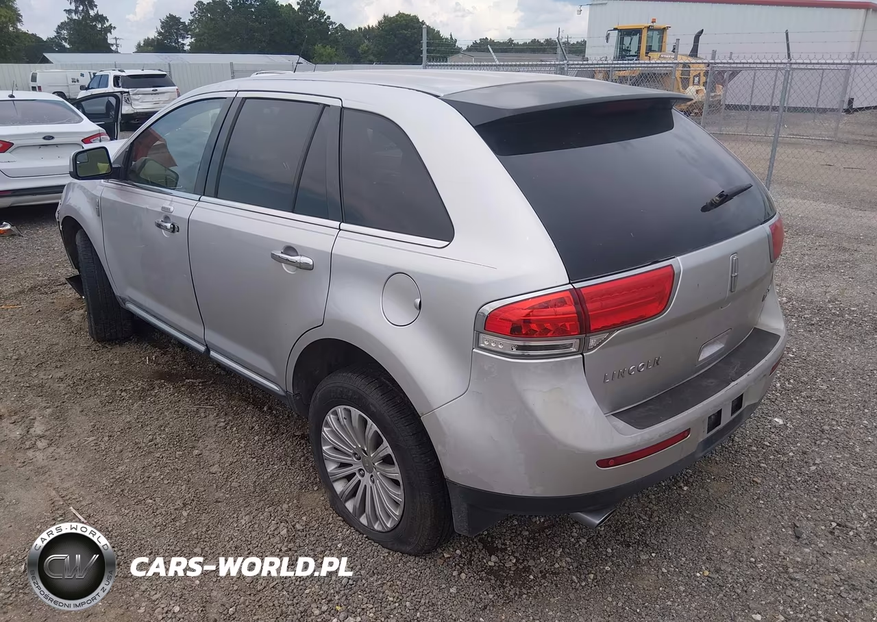 2011 Lincoln Mkx VIN:2LMDJ6JK8BBJ12399 - 3