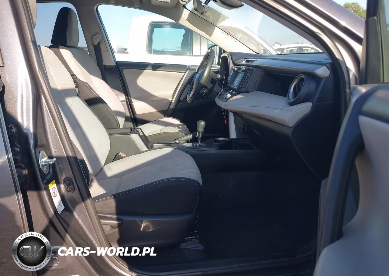 2017 Toyota Rav4 Xle VIN:2T3WFREV9HW340644 - 5