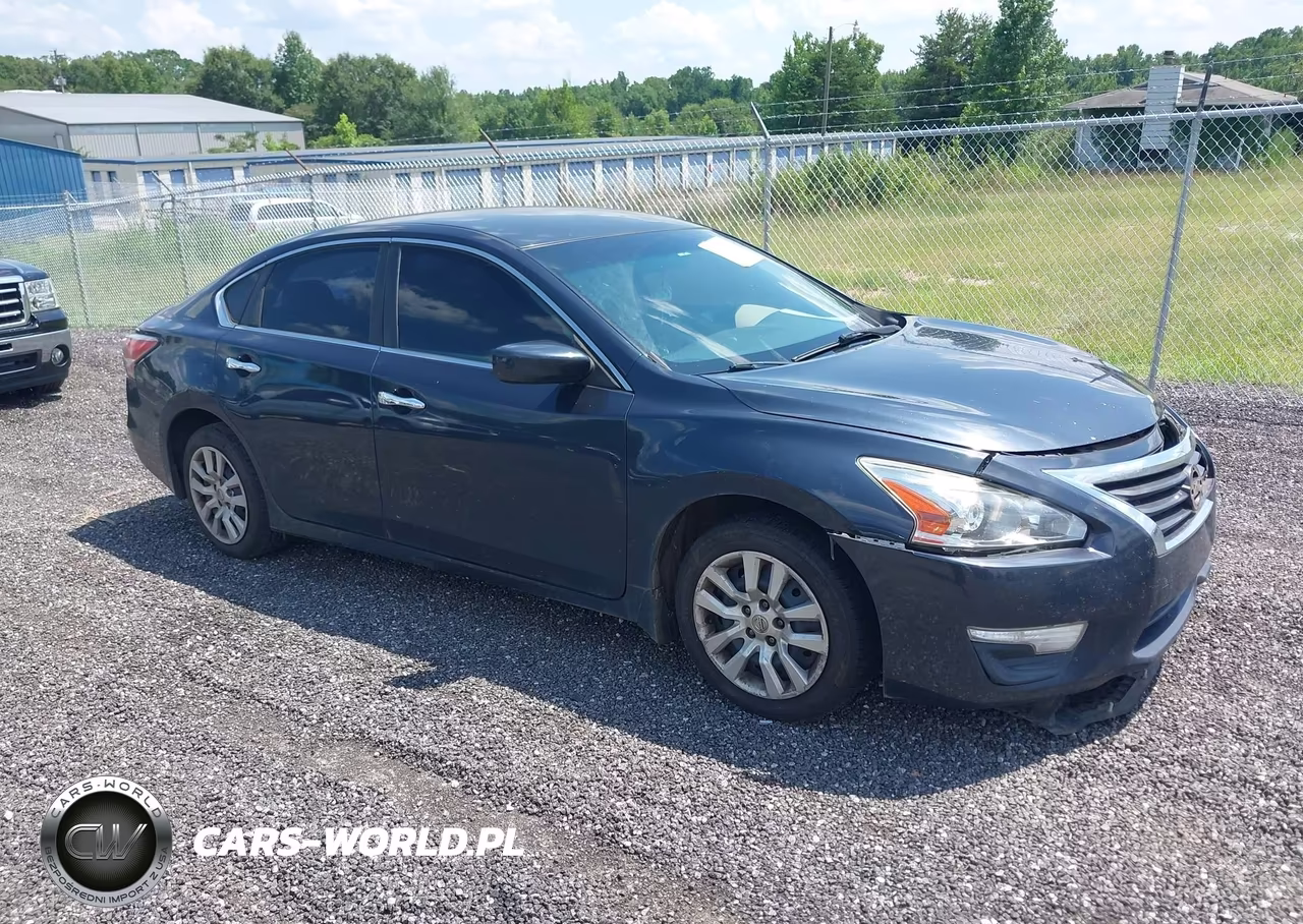 2015 Nissan Altima 2.5 S – zdjęcie 1 z 11