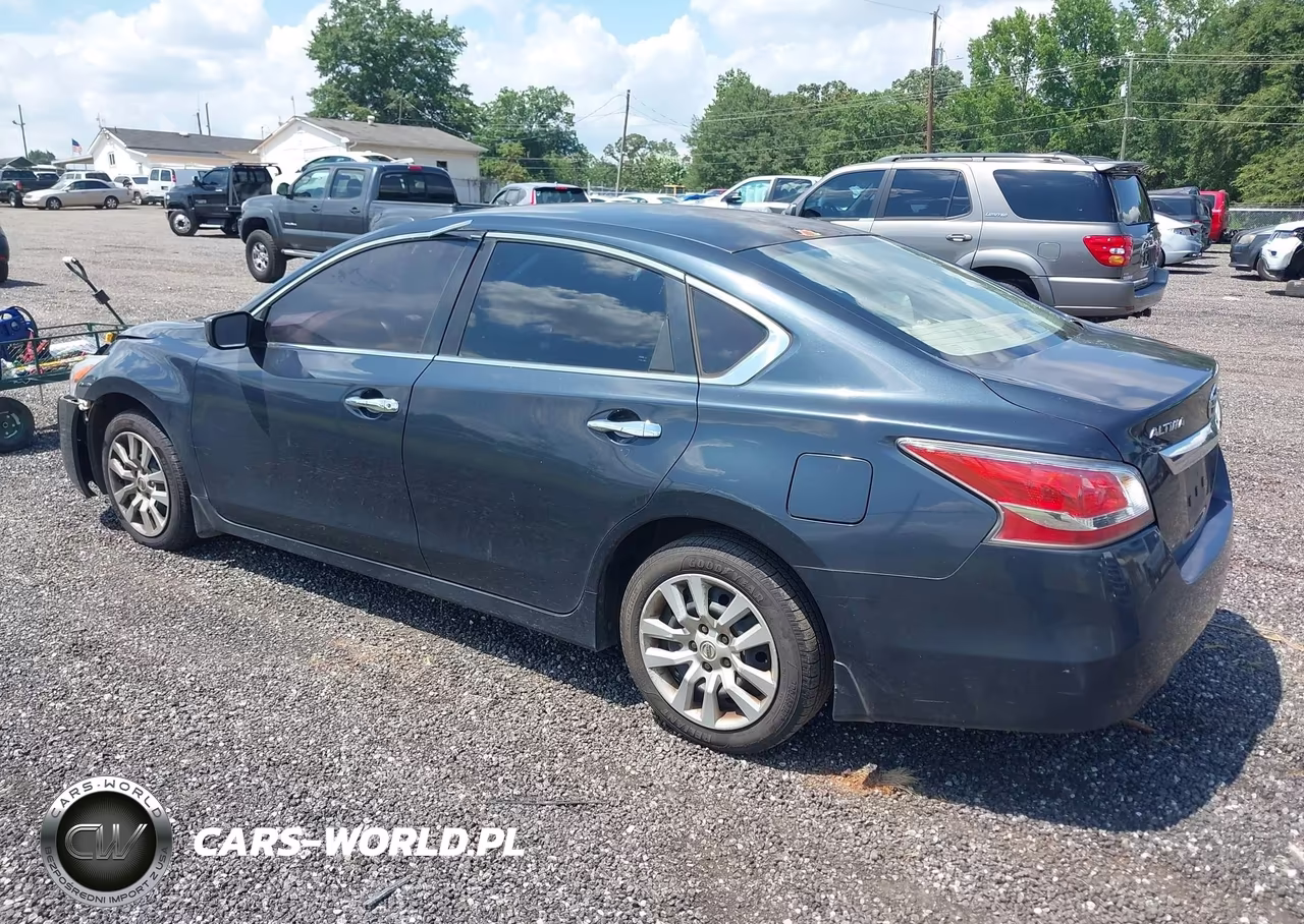 2015 Nissan Altima 2.5 S VIN:1N4AL3AP4FC485880 - 3