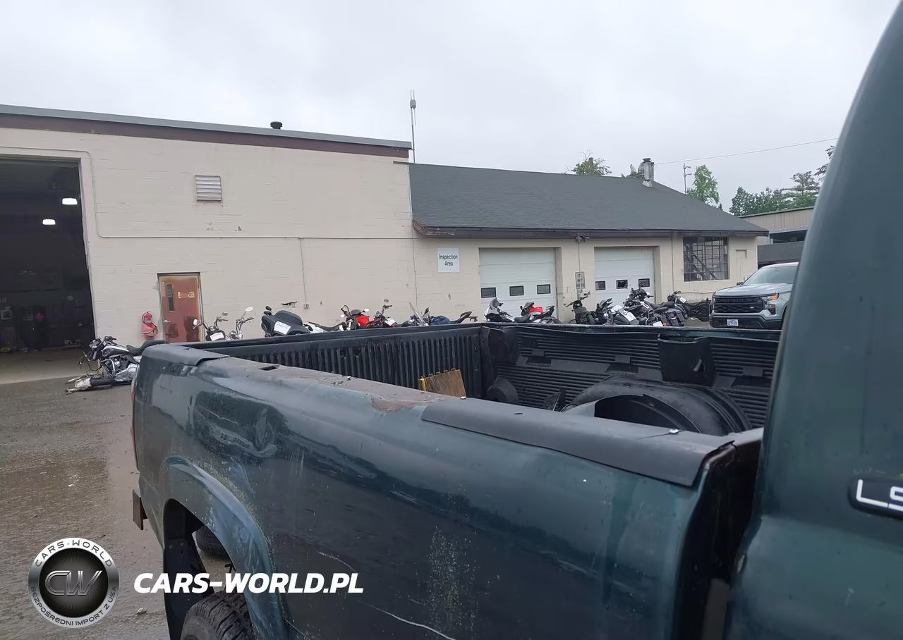 2005 Chevrolet Silverado 2500Hd Ls VIN:1GCHK24UX5E296340 - 8