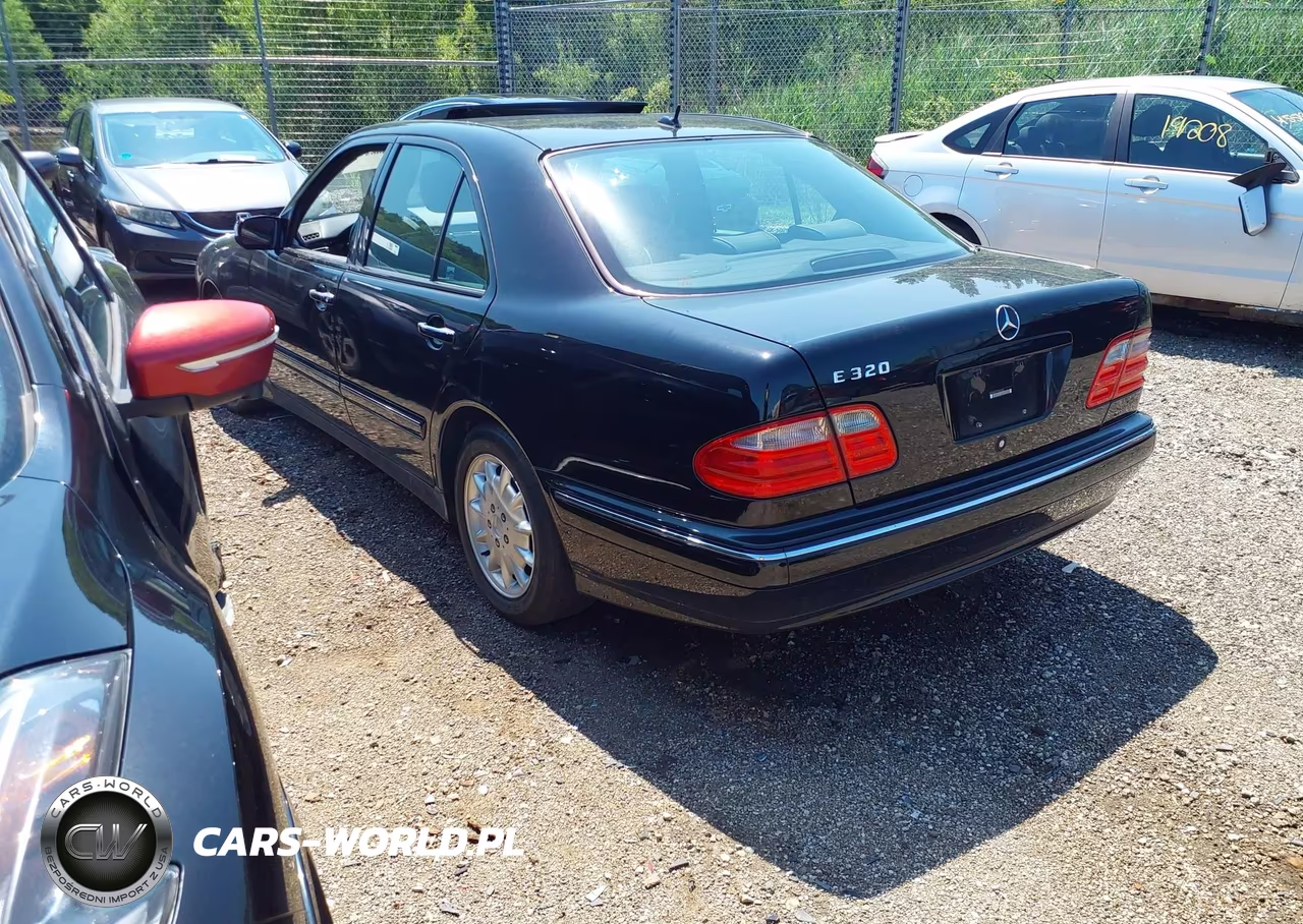 2000 Mercedes-Benz E 320 VIN:WDBJF65J7YB087482 - 3
