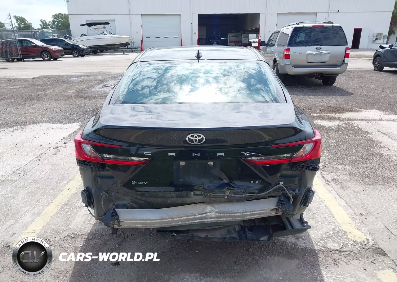 2025 Toyota Camry Le VIN:4T1DAACK6SU000870 - 17