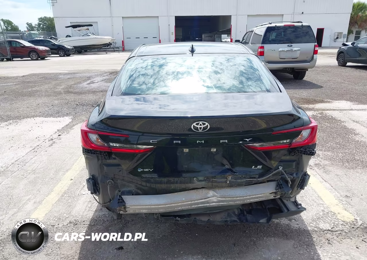 2025 Toyota Camry Le VIN:4T1DAACK6SU000870 - 6