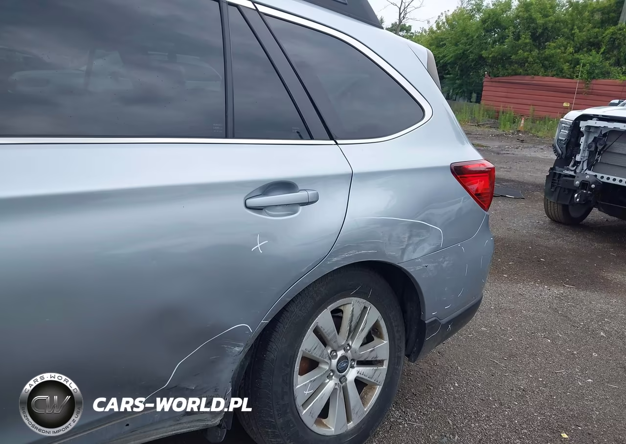 2017 Subaru Outback 2.5I Premium VIN:4S4BSACC2H3272201 - 18