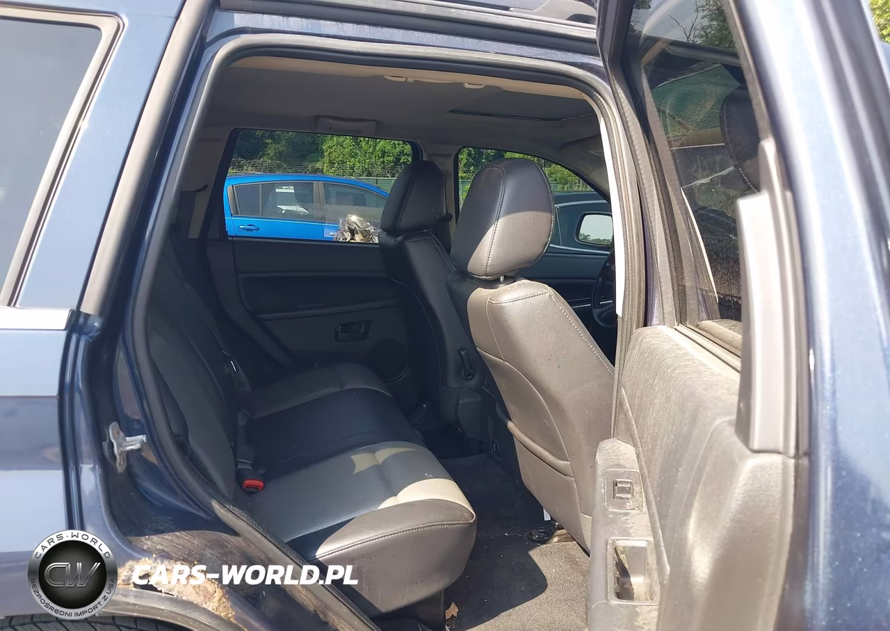 2008 Jeep Grand Cherokee Laredo VIN:1J8GR48K48C218351 - 8