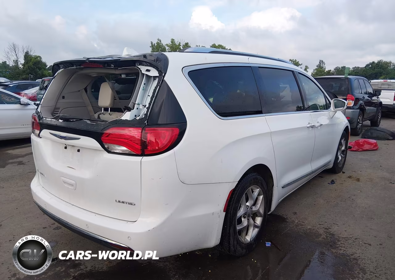 2019 Chrysler Pacifica Limited VIN:2C4RC1GG8KR730917 - 4