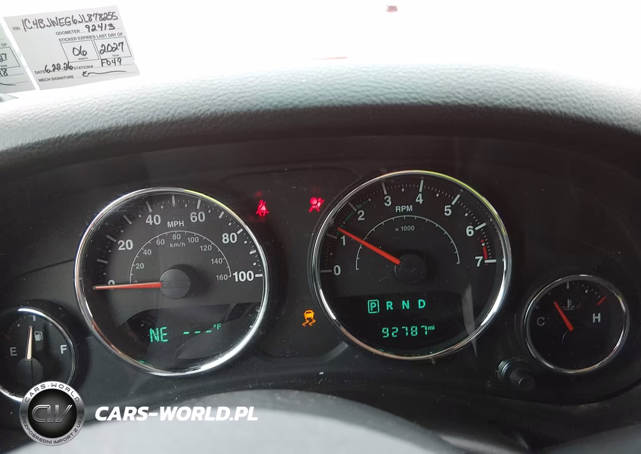 2018 Jeep Wrangler Jk Unlimited Sahara 4X4 VIN:1C4BJWEG6JL878255 - 7