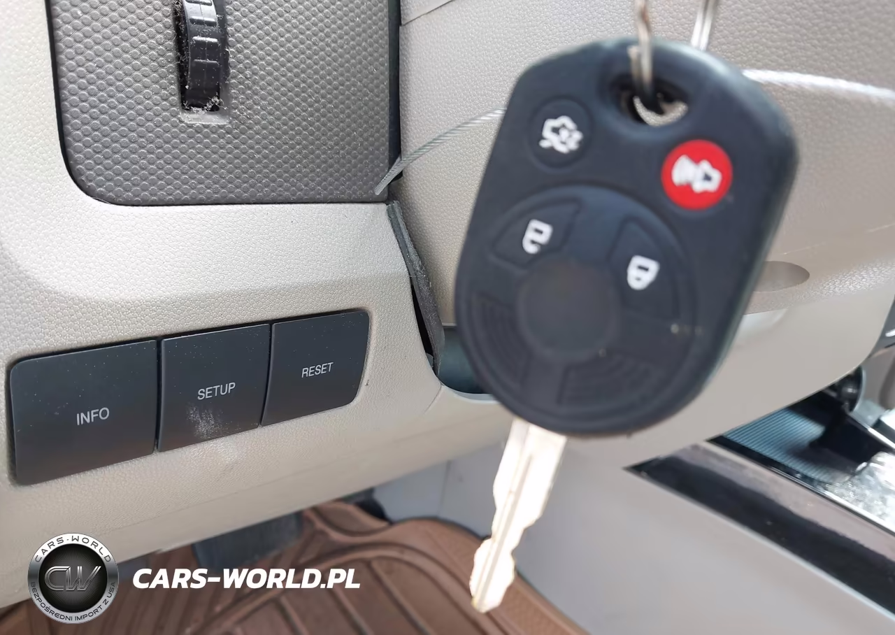 2011 Ford Escape Hybrid Limited VIN:1FMCU4K3XBKC48744 - 11