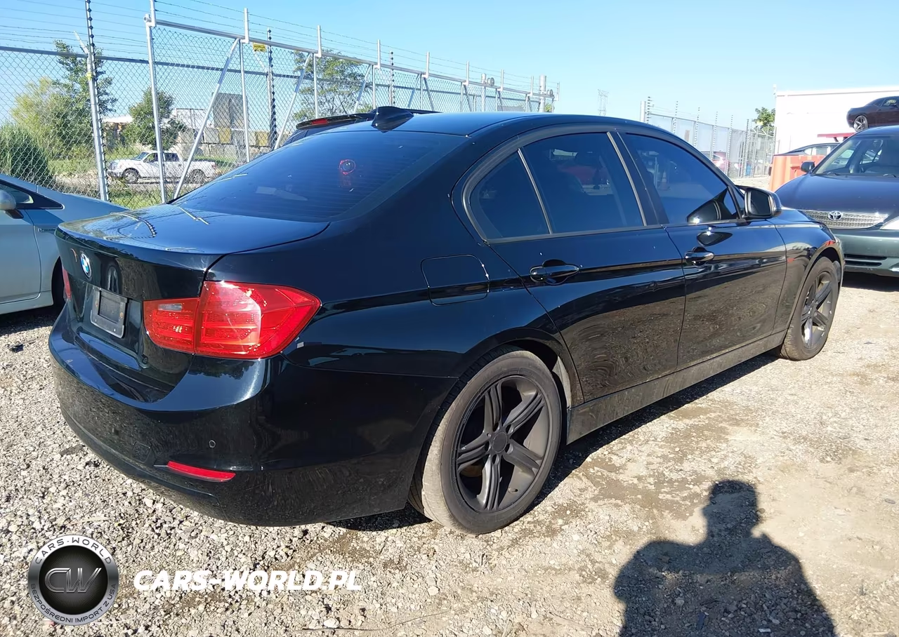 2013 BMW 328I xDrive VIN:WBA3B3G53DNR80131 - 4