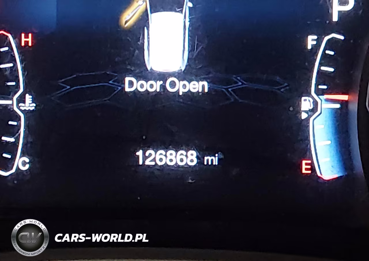 2018 Jeep Compass Latitude 4X4 VIN:3C4NJDBBXJT134981 - 16