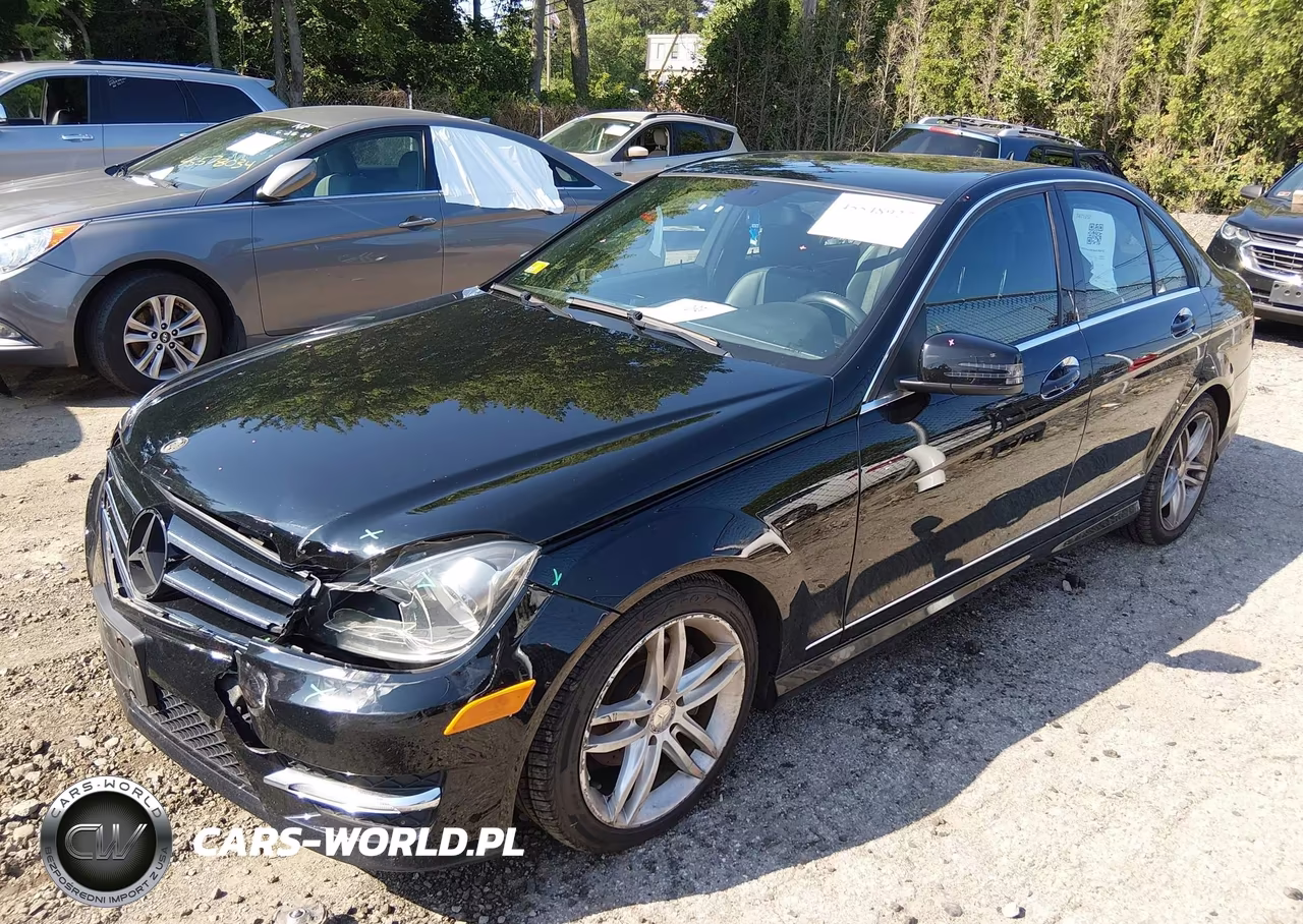 2012 Mercedes-Benz C 300 Sport 4Matic VIN:WDDGF8BB3CA692821 - 2