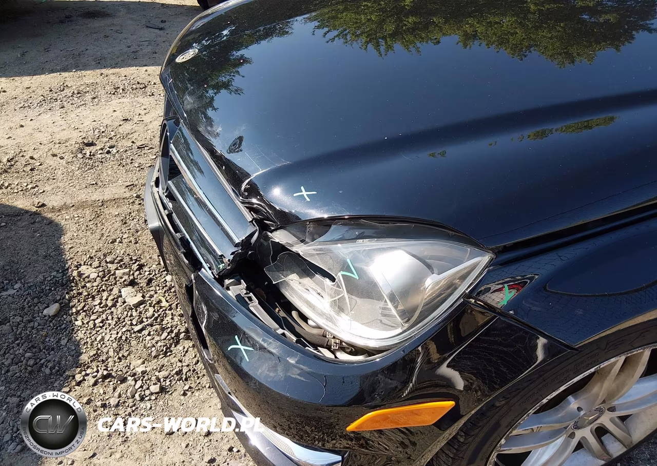 2012 Mercedes-Benz C 300 Sport 4Matic VIN:WDDGF8BB3CA692821 - 6