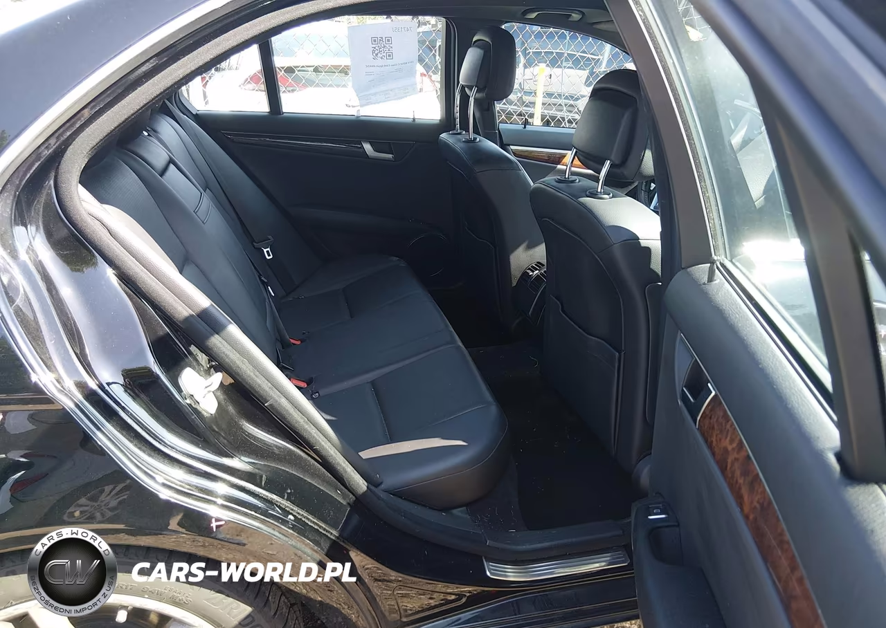 2012 Mercedes-Benz C 300 Sport 4Matic VIN:WDDGF8BB3CA692821 - 8