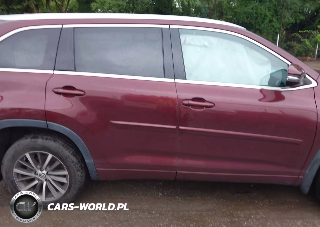 2018 Toyota Highlander Xle VIN:5TDJZRFH1JS857714 - 13