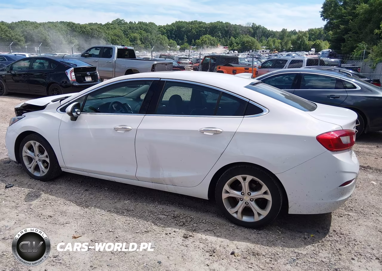 2016 Chevrolet Cruze Premier Auto VIN:1G1BG5SM0G7302125 - 14