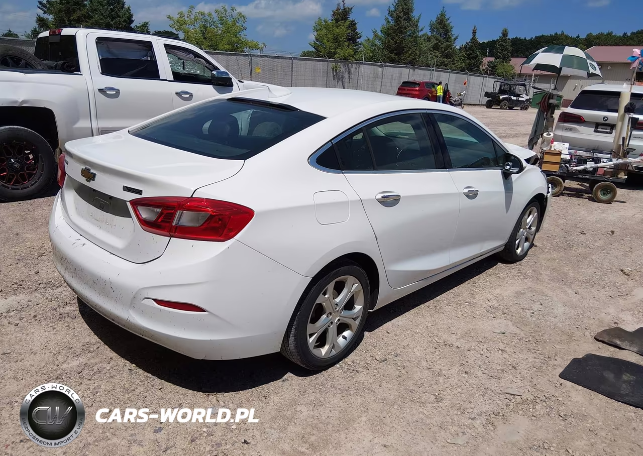 2016 Chevrolet Cruze Premier Auto VIN:1G1BG5SM0G7302125 - 4