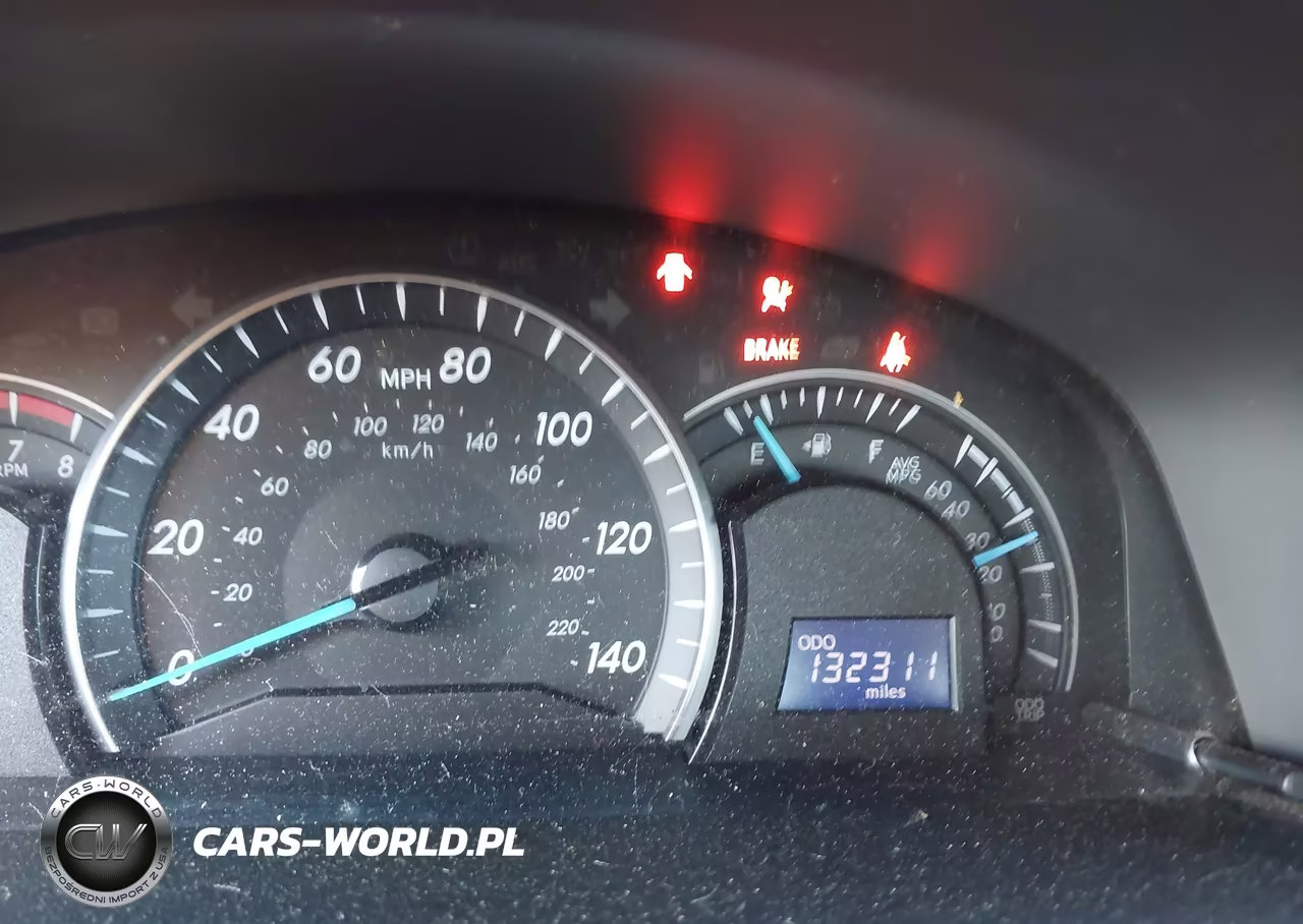 2015 Toyota Camry Le VIN:4T4BF1FKXFR469444 - 15