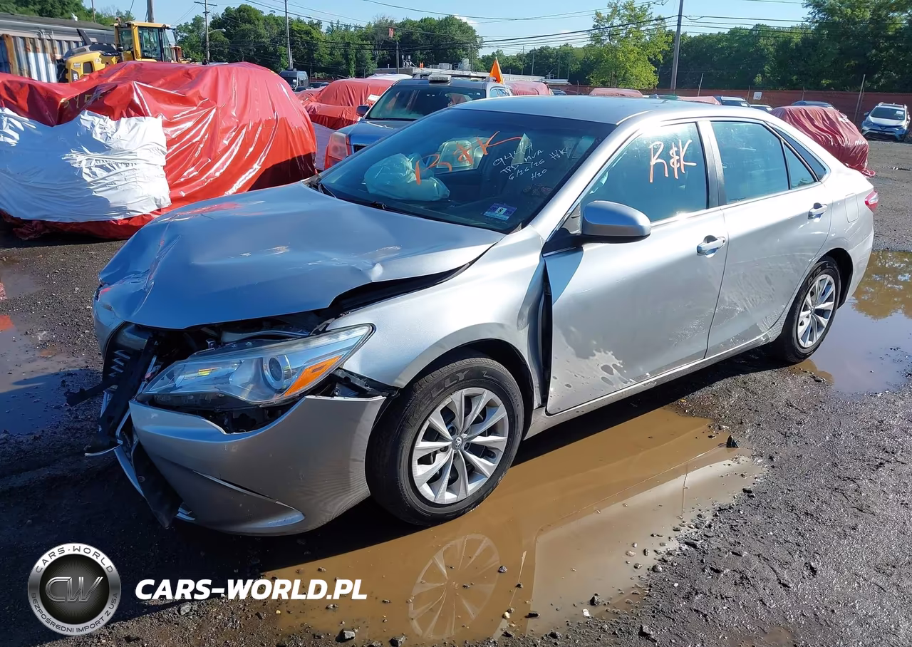 2015 Toyota Camry Le VIN:4T4BF1FKXFR469444 - 2