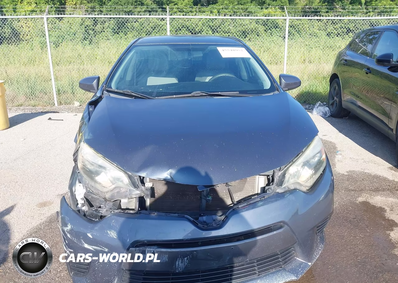 2015 Toyota Corolla Le VIN:2T1BURHE2FC352917 - 12