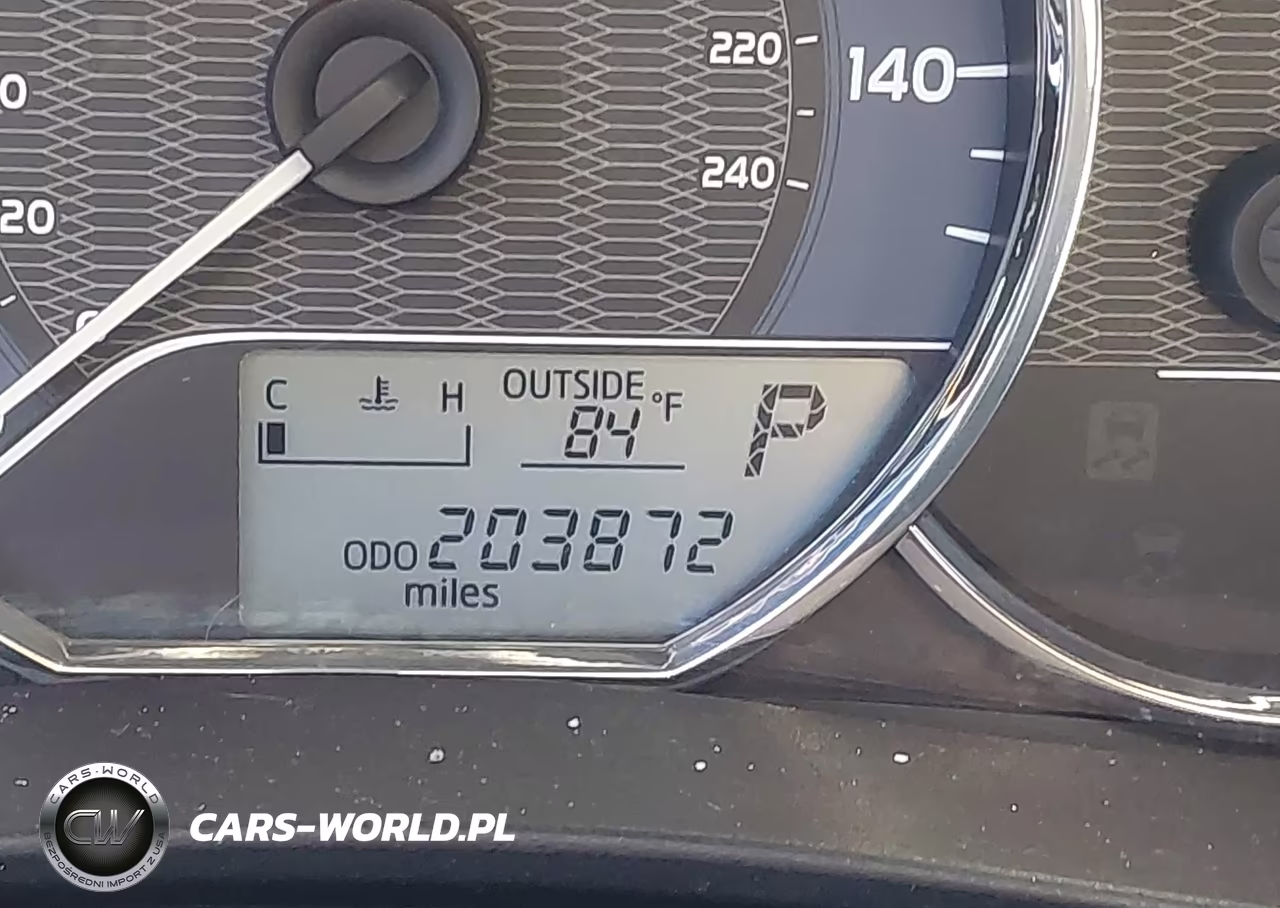 2015 Toyota Corolla Le VIN:2T1BURHE2FC352917 - 15