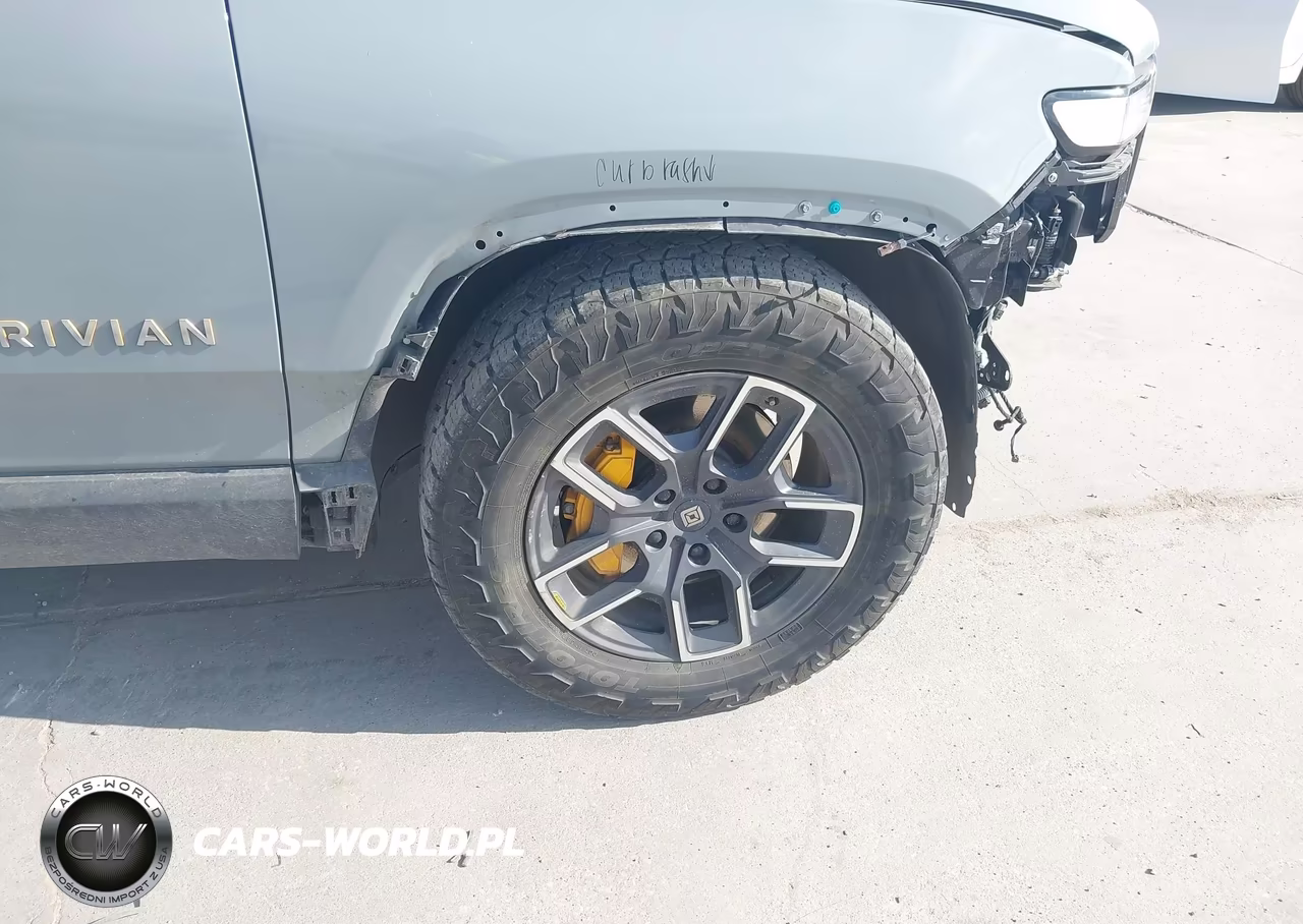 2022 Rivian R1T Adventure VIN:7FCTGAAA4NN015823 - 20