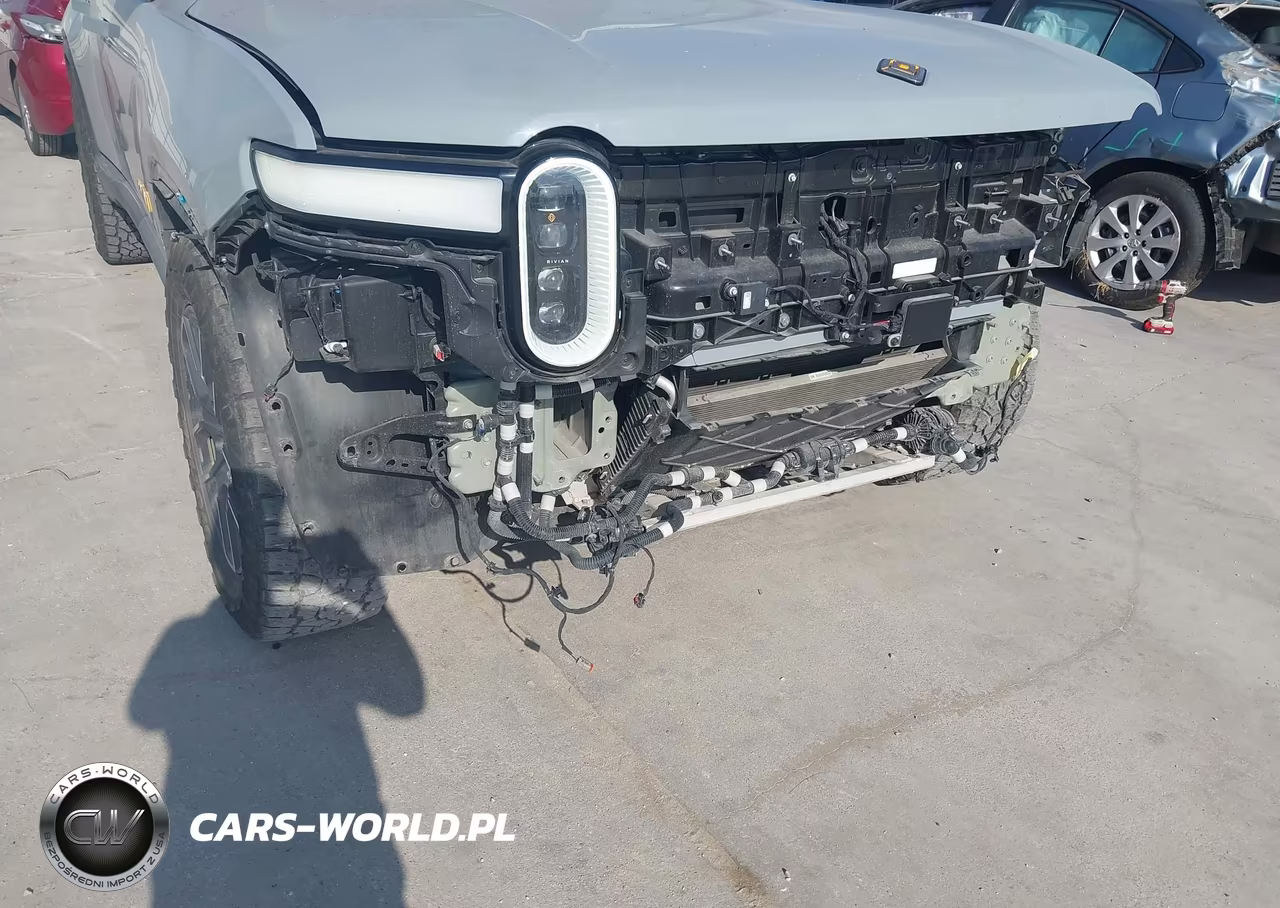 2022 Rivian R1T Adventure VIN:7FCTGAAA4NN015823 - 21