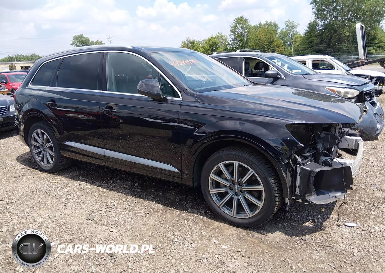 2018 Audi Q7 3.0T Premium VIN:WA1LAAF70JD048266 - 14