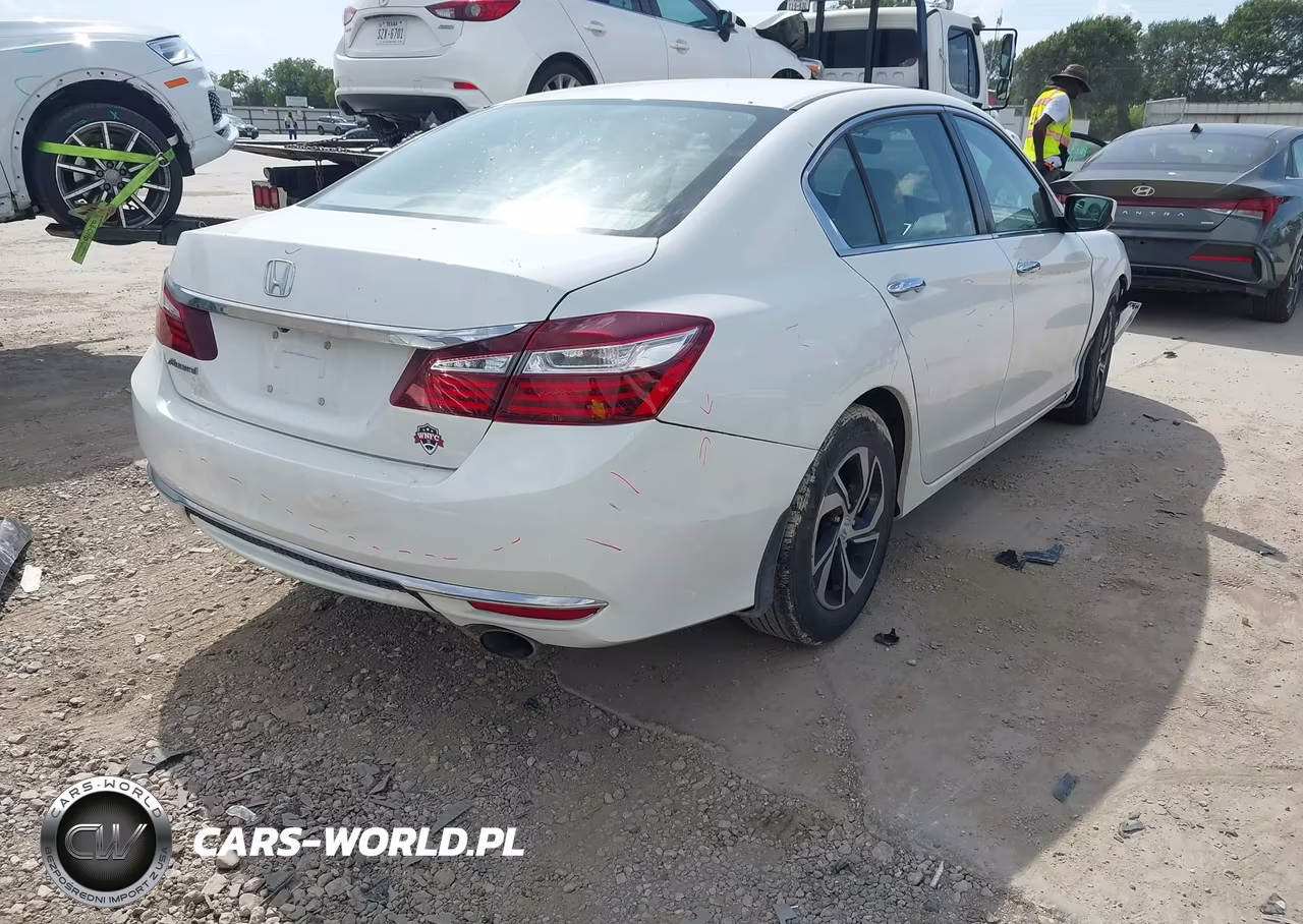 2017 Honda Accord Lx VIN:1HGCR2F35HA184276 - 4