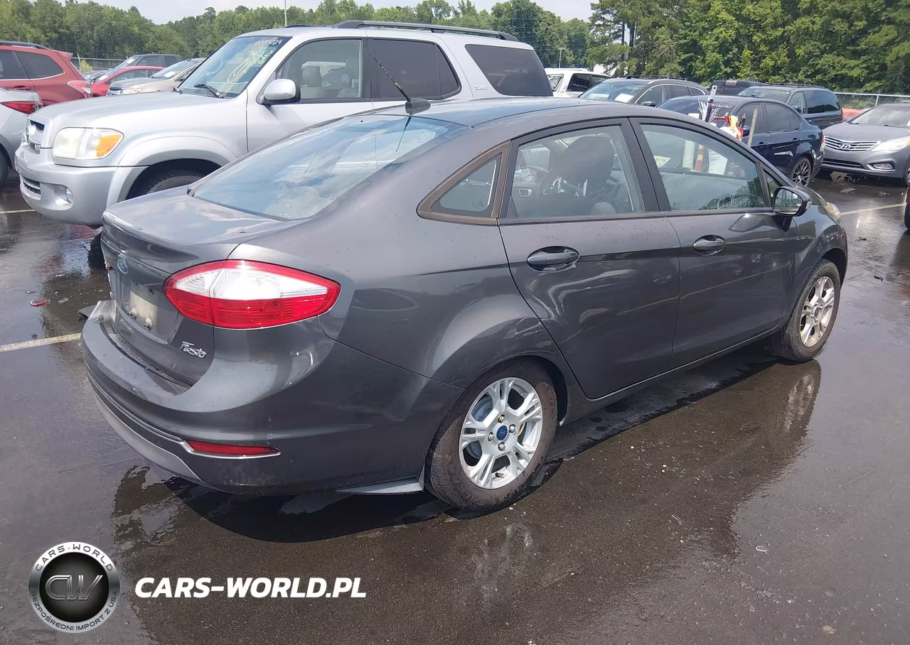2015 Ford Fiesta Se VIN:3FADP4BJ8FM101938 - 4