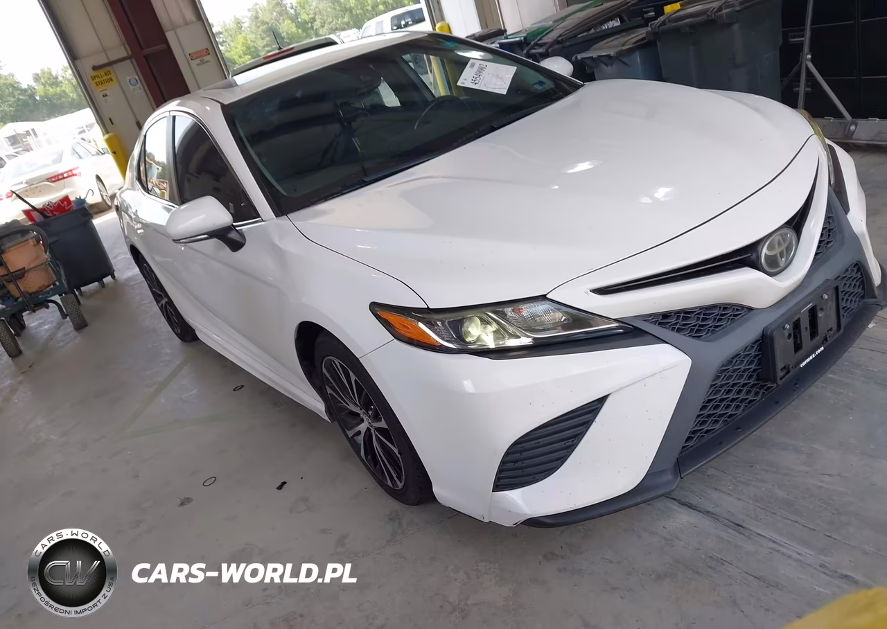 2019 Toyota Camry Se – zdjęcie 1 z 17