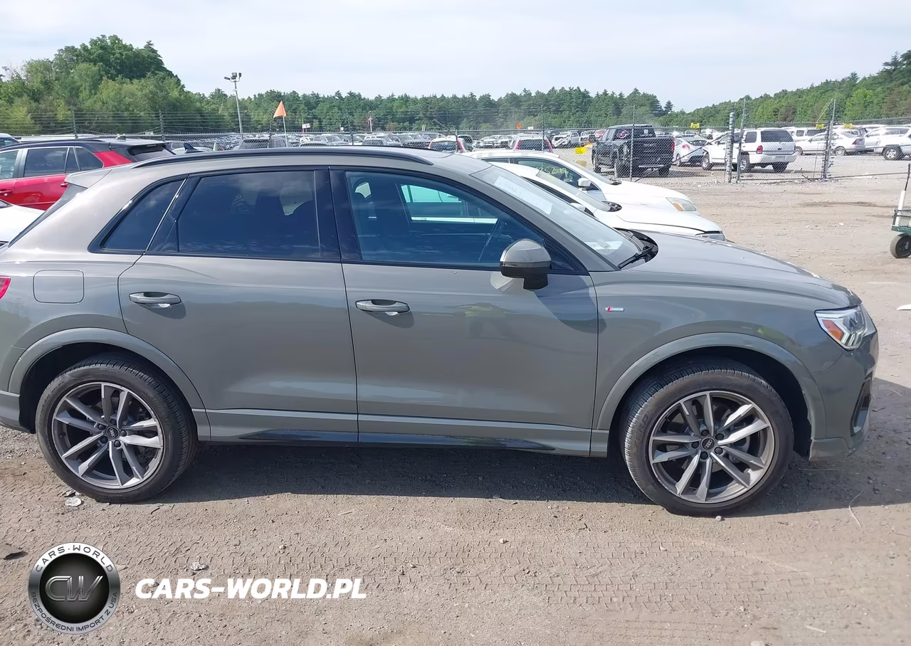2022 Audi Q3 Premium Plus 45 Tfsi S Line Quattro Tiptronic VIN:WA1EECF39N1052877 - 13