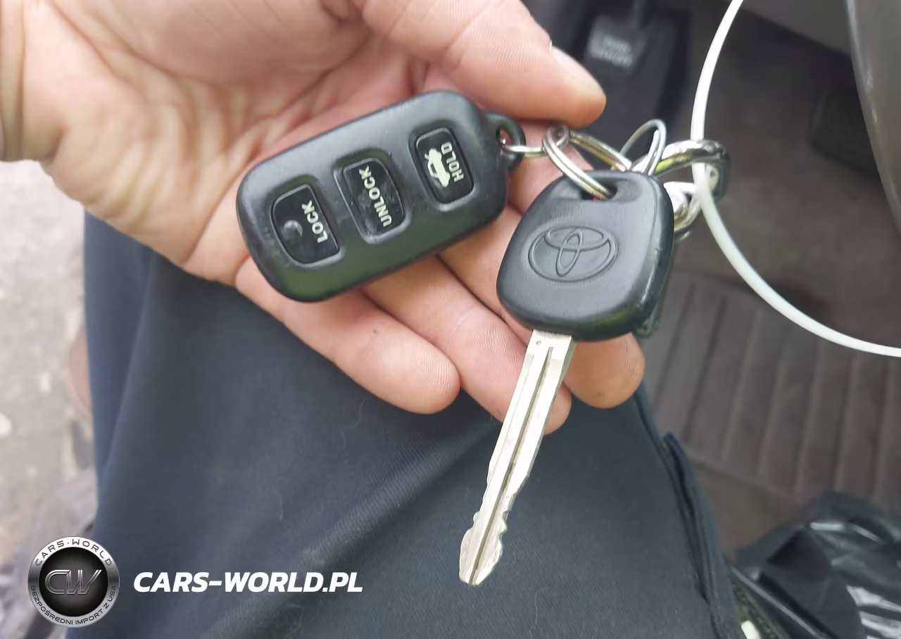 2004 Toyota Camry Xle VIN:4T1BE30KX4U849656 - 11