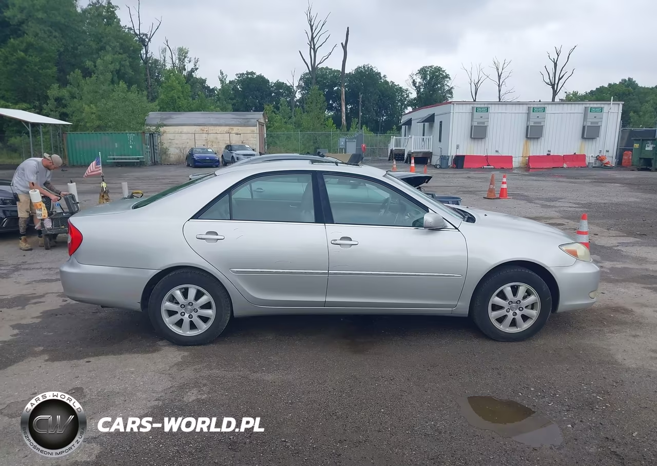 2004 Toyota Camry Xle VIN:4T1BE30KX4U849656 - 13